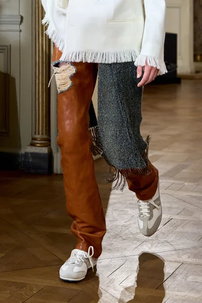 Look 34